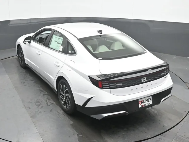 Nuevos HYUNDAI SONATA HYBRID à Estados chez autogozo