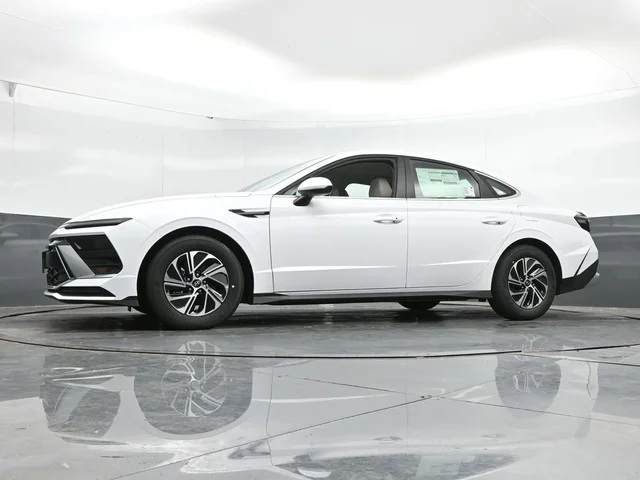 Nuevos HYUNDAI SONATA HYBRID à Estados chez autogozo