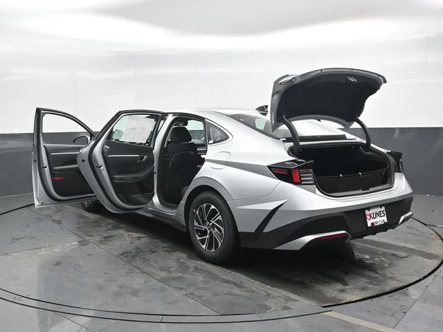 Nuevos HYUNDAI SONATA HYBRID à Estados chez autogozo
