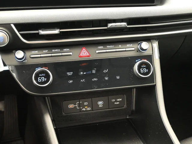 Nuevos HYUNDAI SONATA HYBRID à Estados chez autogozo