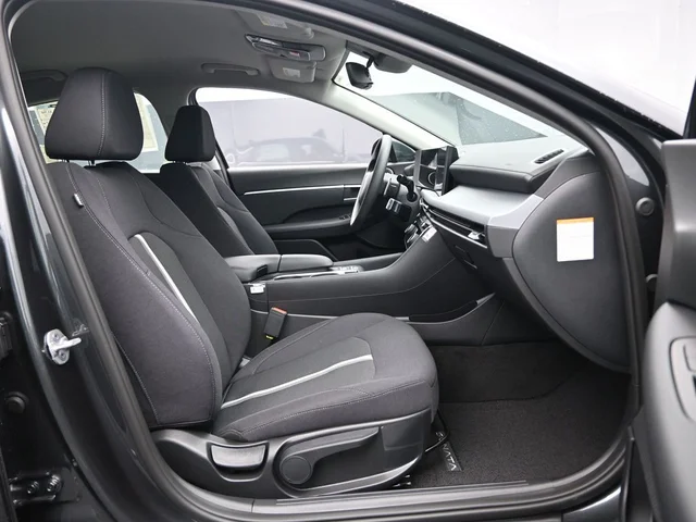 Nuevos HYUNDAI SONATA HYBRID à Estados chez autogozo