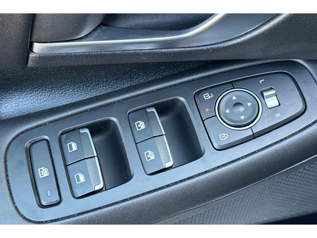 SEMINUEVOS HYUNDAI Sonata at ELK GROVE in Elk Grove Buick GMC