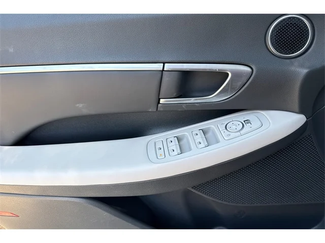 SEMINUEVOS HYUNDAI Sonata at ELK GROVE in Elk Grove Buick GMC
