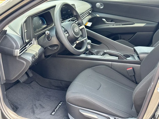 Nuevos HYUNDAI ELANTRA à Estados chez autogozo