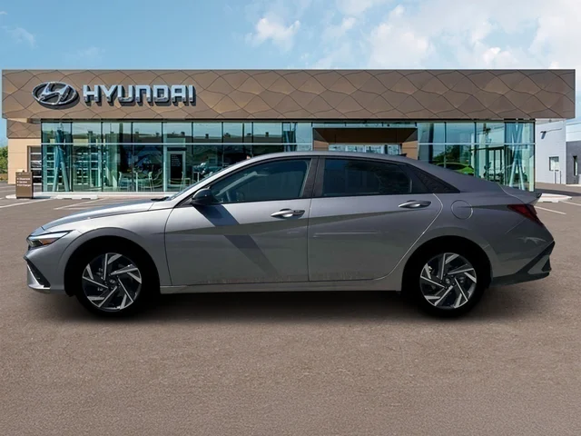 Nuevos HYUNDAI ELANTRA at Tustin Hyundai in Tustin   