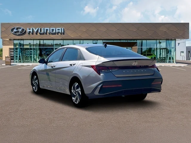 Nuevos HYUNDAI ELANTRA at Tustin Hyundai in Tustin   