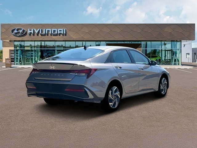 Nuevos HYUNDAI ELANTRA at Tustin Hyundai in Tustin   