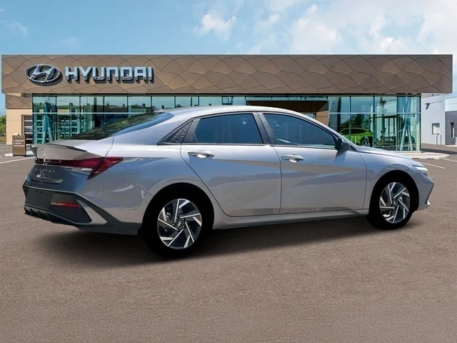Nuevos HYUNDAI ELANTRA at Tustin Hyundai in Tustin   