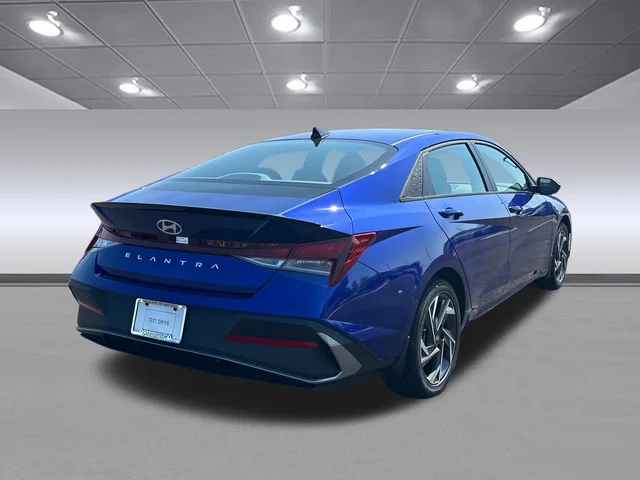 Nuevos HYUNDAI ELANTRA at Gainesville Hyundai in Gainesville