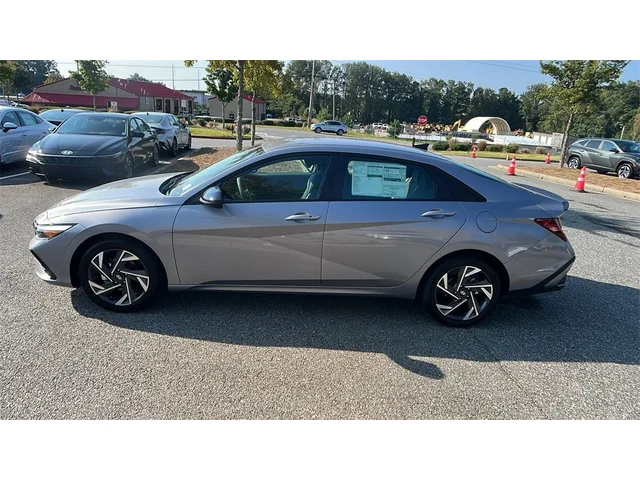 Nuevos HYUNDAI ELANTRA at Gainesville Hyundai in Gainesville