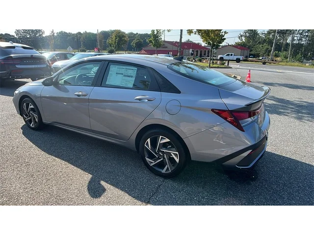 Nuevos HYUNDAI ELANTRA at Gainesville Hyundai in Gainesville
