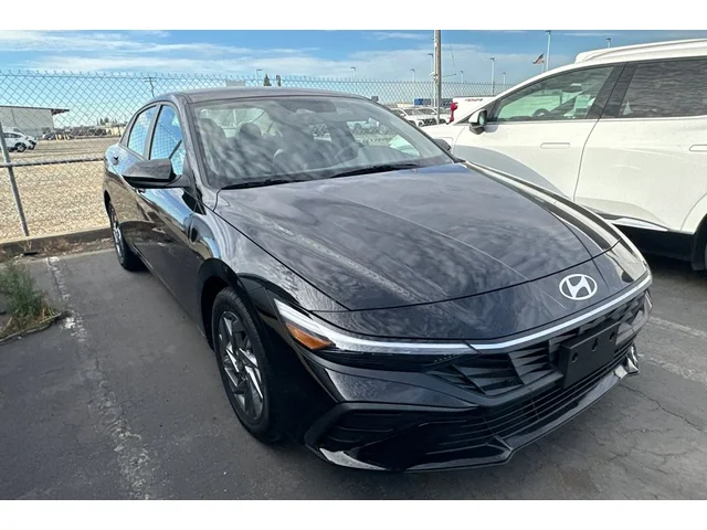 SEMINUEVOS HYUNDAI Elantra a Estados en autogozo