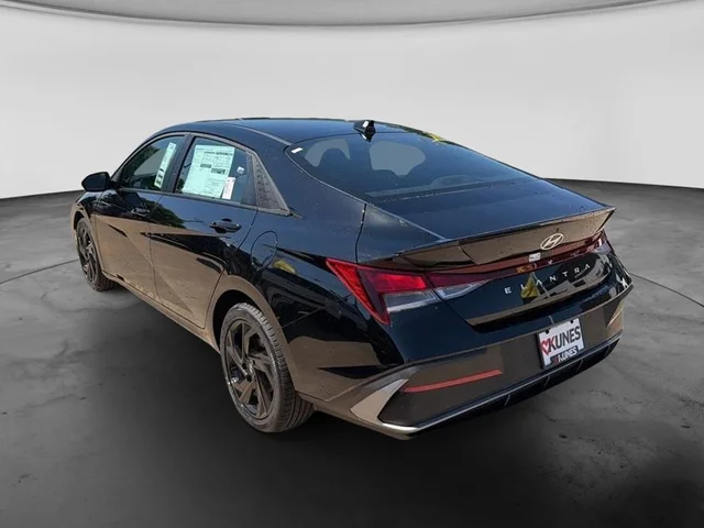 Nuevos HYUNDAI ELANTRA à Estados chez autogozo