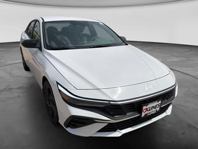Nuevos HYUNDAI ELANTRA à Estados chez autogozo