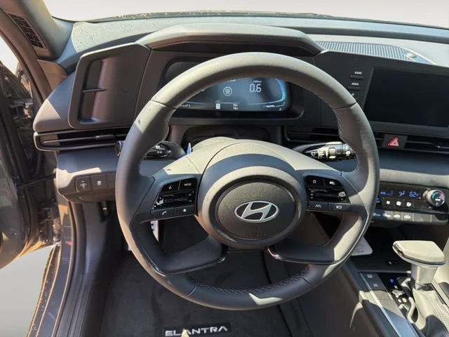 Nuevos HYUNDAI ELANTRA à Estados chez autogozo