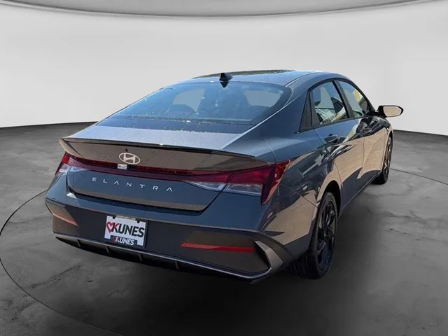Nuevos HYUNDAI ELANTRA à Estados chez autogozo