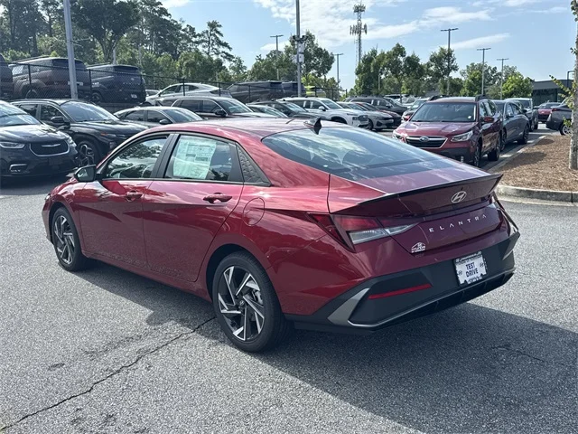 Nuevos HYUNDAI ELANTRA at Gainesville Hyundai in Gainesville