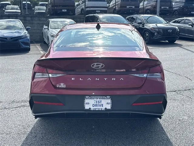 Nuevos HYUNDAI ELANTRA at Gainesville Hyundai in Gainesville