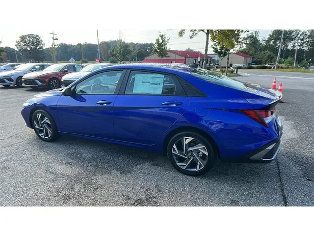 Nuevos HYUNDAI ELANTRA at Gainesville Hyundai in Gainesville