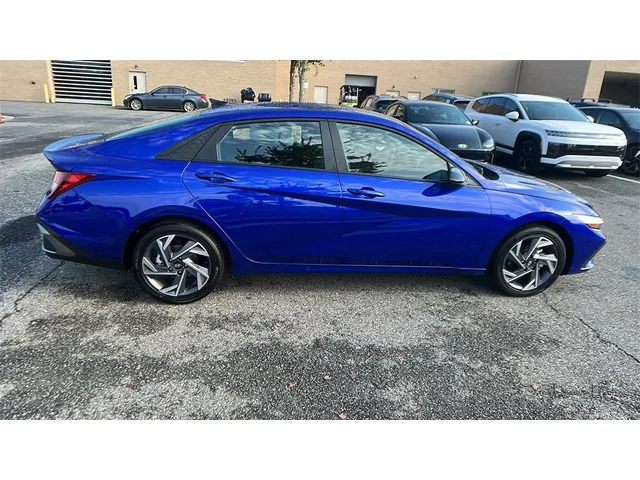 Nuevos HYUNDAI ELANTRA at Gainesville Hyundai in Gainesville