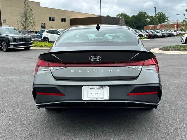 Nuevos HYUNDAI ELANTRA à Estados chez autogozo