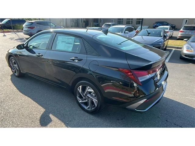 Nuevos HYUNDAI ELANTRA at Gainesville Hyundai in Gainesville