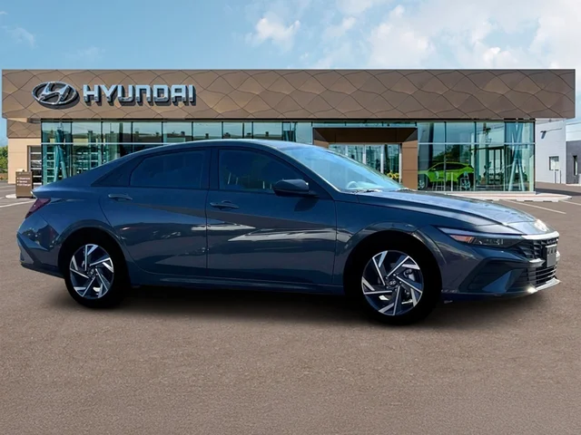 Nuevos HYUNDAI ELANTRA at Tustin Hyundai in Tustin   