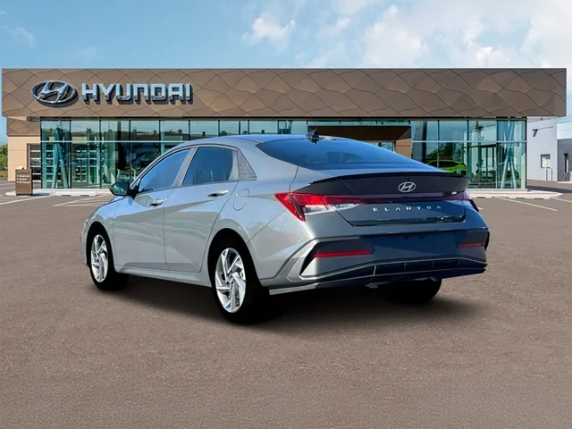 Nuevos HYUNDAI ELANTRA at Tustin Hyundai in Tustin   