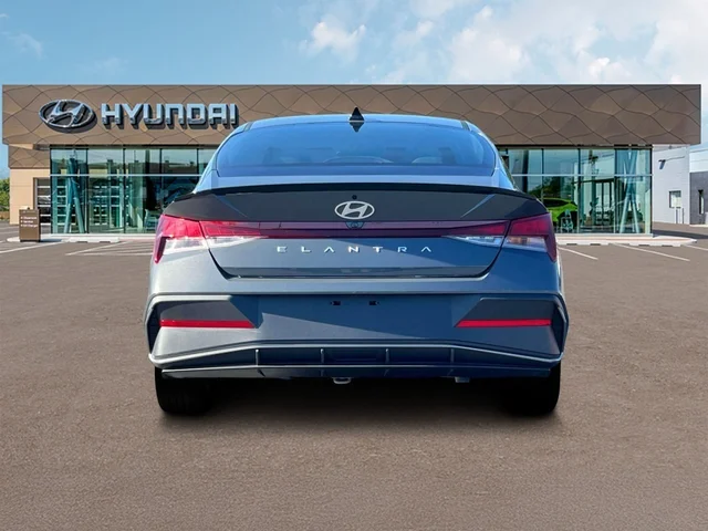 Nuevos HYUNDAI ELANTRA at Tustin Hyundai in Tustin   