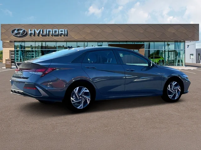 Nuevos HYUNDAI ELANTRA at Tustin Hyundai in Tustin   