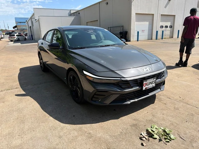 Nuevos HYUNDAI ELANTRA à Estados chez autogozo