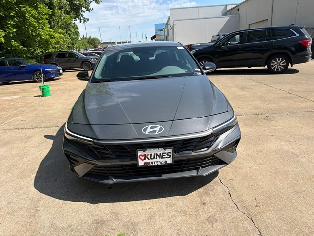 Nuevos HYUNDAI ELANTRA à Estados chez autogozo
