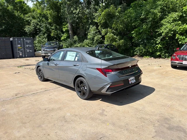 Nuevos HYUNDAI ELANTRA à Estados chez autogozo