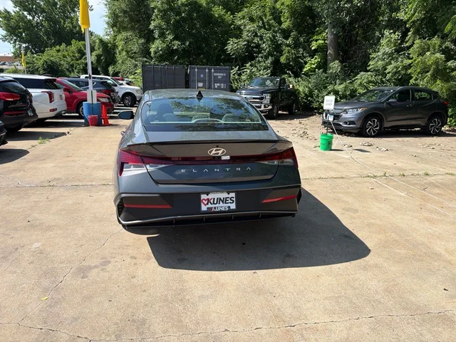 Nuevos HYUNDAI ELANTRA à Estados chez autogozo