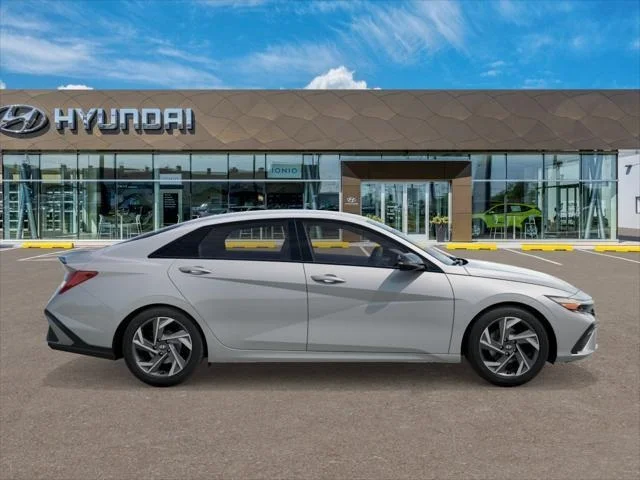 Nuevos HYUNDAI ELANTRA at Tustin Hyundai in Tustin   