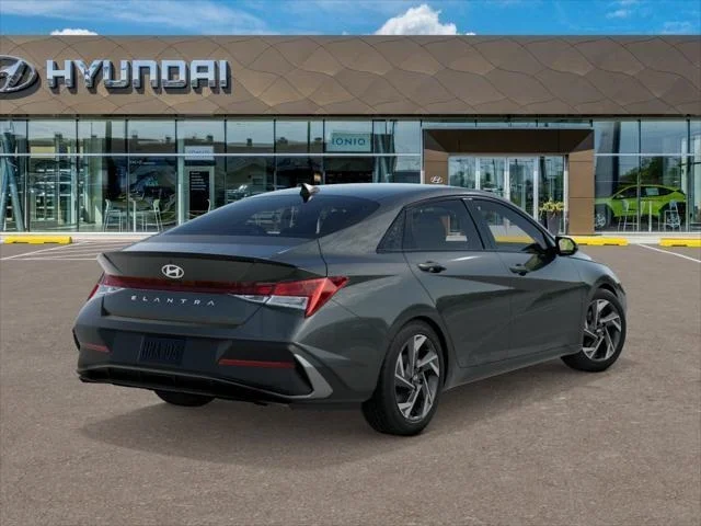 Nuevos HYUNDAI ELANTRA at Tustin Hyundai in Tustin   