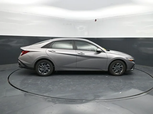 SEMINUEVOS HYUNDAI Elantra a Estados en autogozo