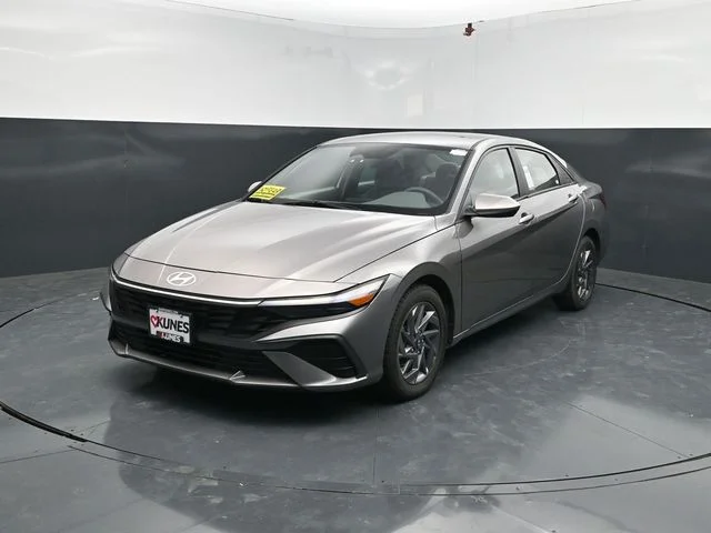 SEMINUEVOS HYUNDAI Elantra a Estados en autogozo