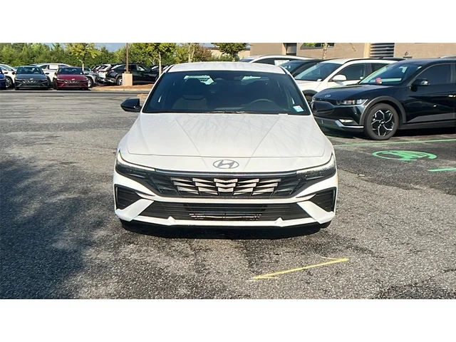 Nuevos HYUNDAI ELANTRA at Gainesville Hyundai in Gainesville