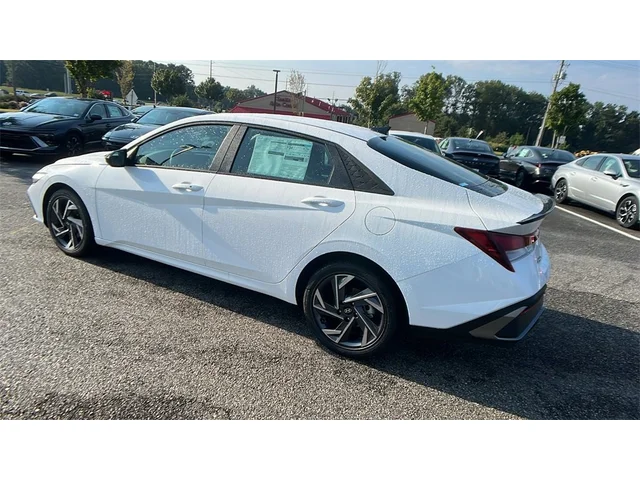 Nuevos HYUNDAI ELANTRA at Gainesville Hyundai in Gainesville
