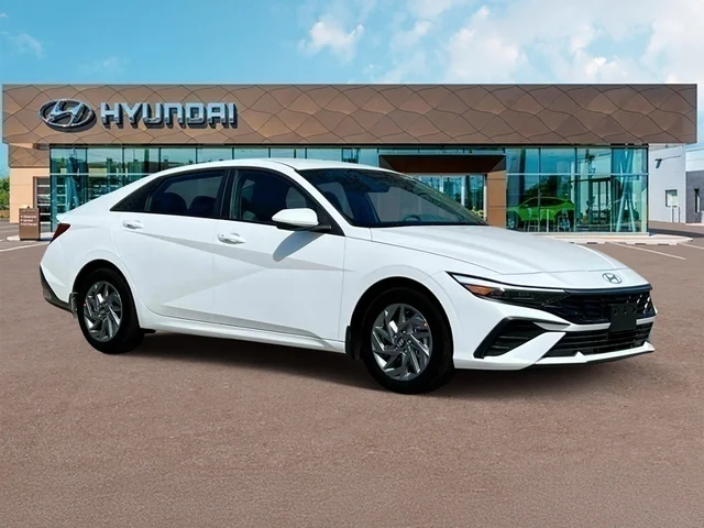 Nuevos HYUNDAI ELANTRA HYBRID at Tustin Hyundai in Tustin   