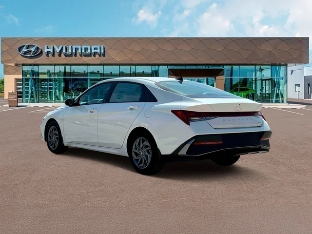 Nuevos HYUNDAI ELANTRA HYBRID at Tustin Hyundai in Tustin   