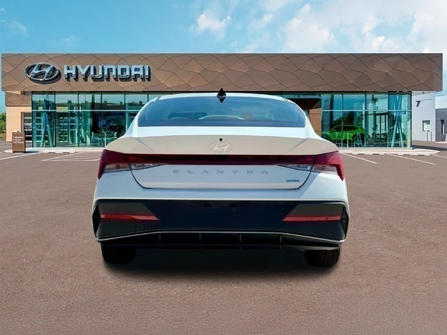 Nuevos HYUNDAI ELANTRA HYBRID at Tustin Hyundai in Tustin   