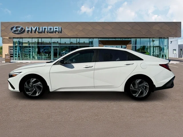 Nuevos HYUNDAI ELANTRA HYBRID at Tustin Hyundai in Tustin   