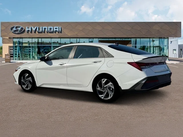 Nuevos HYUNDAI ELANTRA HYBRID at Tustin Hyundai in Tustin   