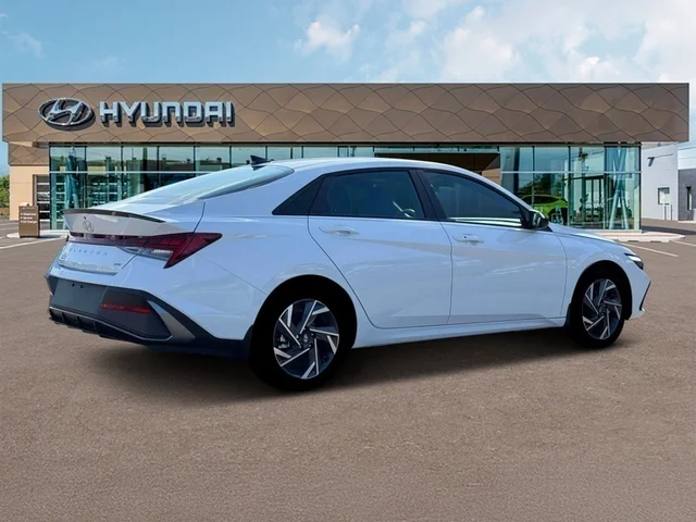 Nuevos HYUNDAI ELANTRA HYBRID at Tustin Hyundai in Tustin   