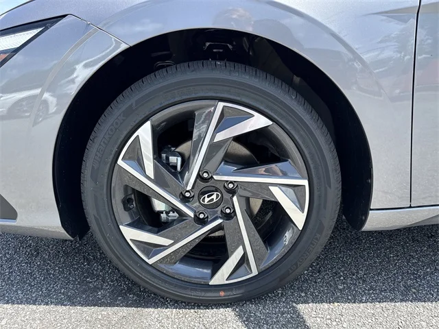 Nuevos HYUNDAI ELANTRA HYBRID at Gainesville Hyundai in Gainesville