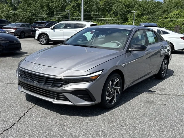 Nuevos HYUNDAI ELANTRA HYBRID at Gainesville Hyundai in Gainesville