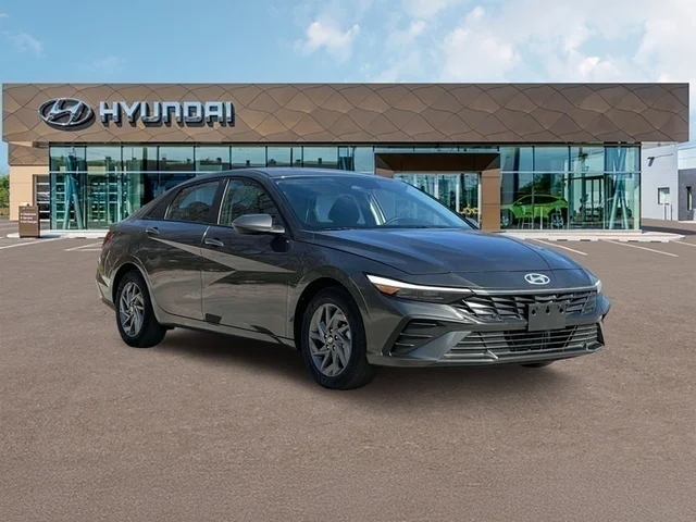 Nuevos HYUNDAI ELANTRA HYBRID at Tustin Hyundai in Tustin   