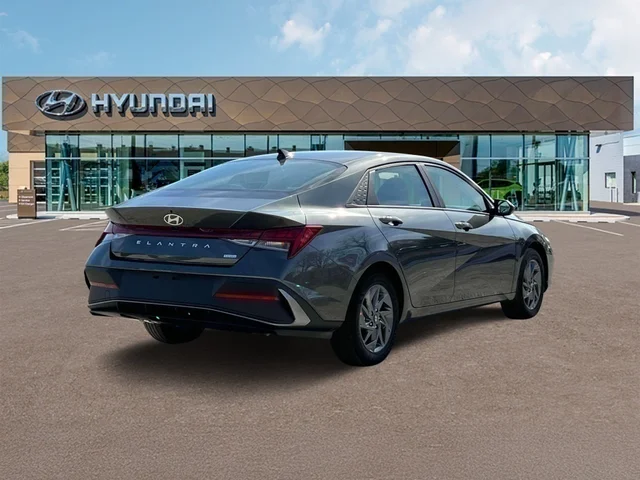Nuevos HYUNDAI ELANTRA HYBRID at Tustin Hyundai in Tustin   